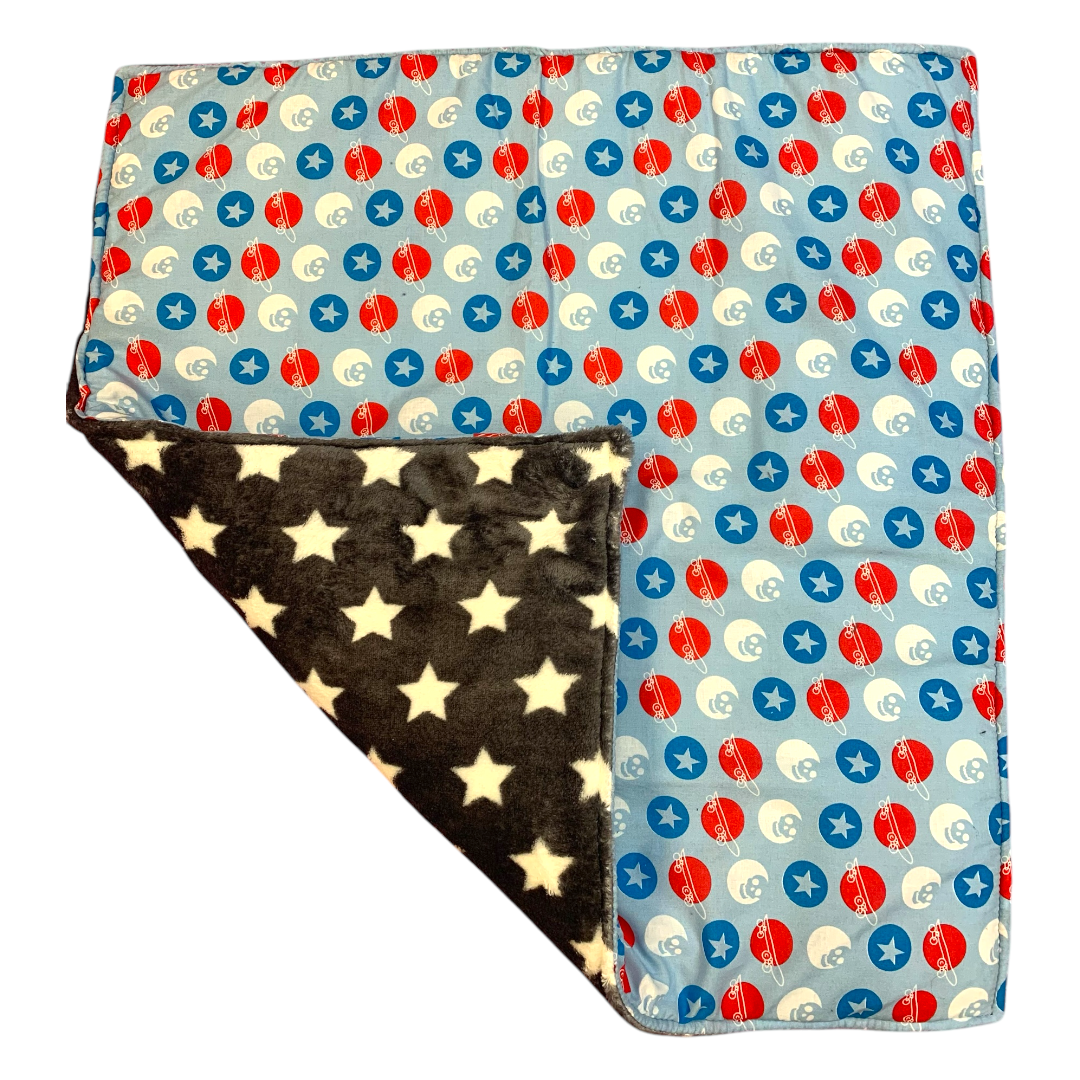 Hundedecke Sondergröße Skulls&Sterne/Kuschelfleece Sterne ca. 65x65 cm