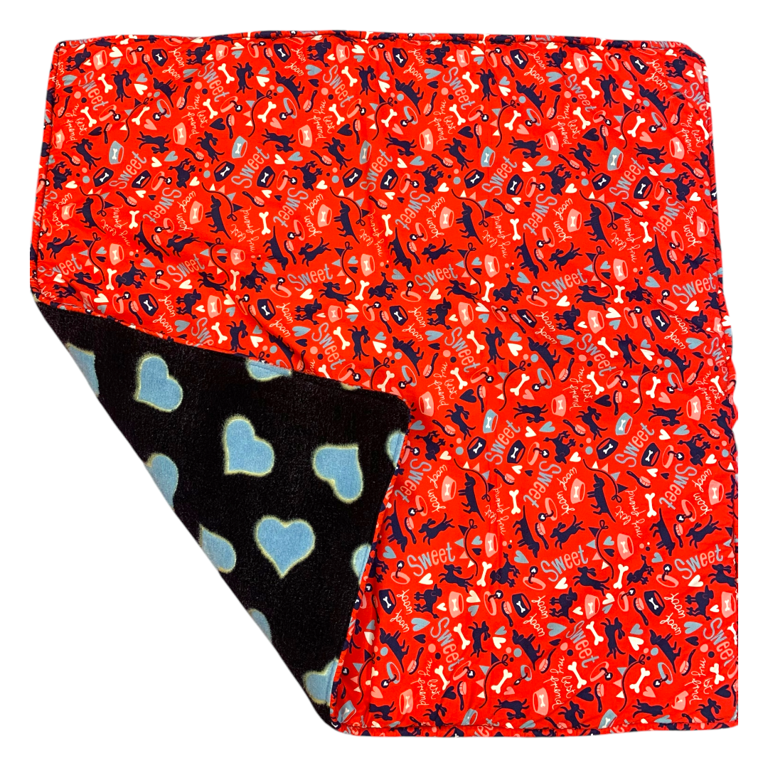 Hundedecke Sondergröße WoofWoof/Kuschelfleece Herzen ca. 65x65 cm